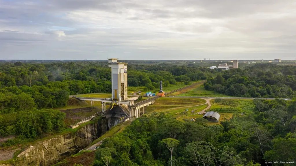 Ensaios do propulsor P120C do Ariane 6 e do Vega C